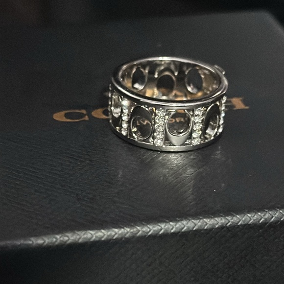 Coach silver ring size 7-8 - Picture 4 of 4